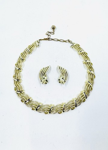 Kramer signed vintage gold - signed,