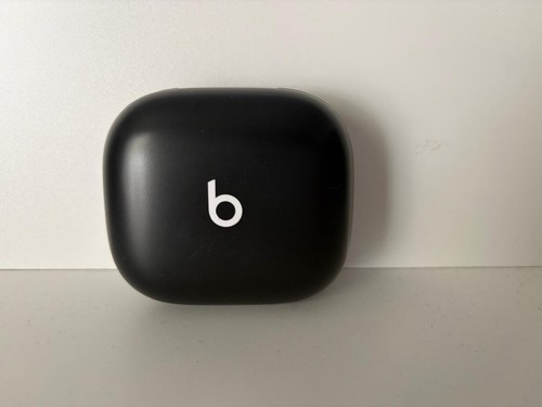 Genuine beats dre - dr,