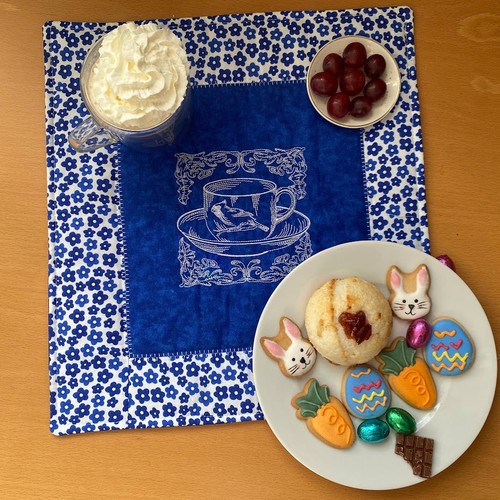 Quilted placemat embroidery - quilted,