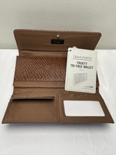 Travelsmith Trusty Tri-Fold