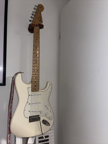 Olympic white mexican fender - mexican,