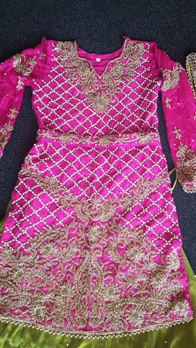 Woman asian salwar - asian, shalwar
