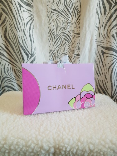 Chanel gift box origami - box,