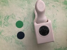 Martha Stewart Card Craft Punch Cutter - scalloped circle 1” flower