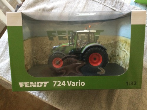 Universal hobbies fendt 724 - hobbies,