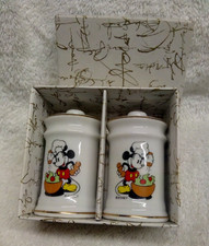 VINTAGE DISNEY MICKEY MOUSE CERAMIC SALT & PEPPER POTS JAPAN