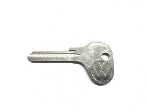 Volkswagen beetle s85 key - volkswagen,
