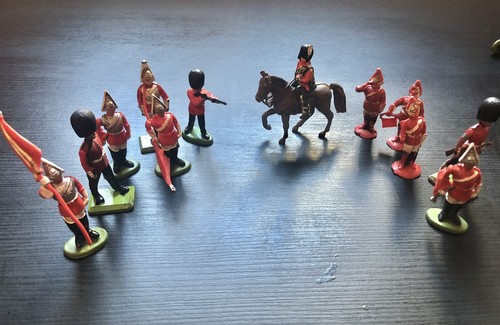 Miniature plastic soldiers - miniature,