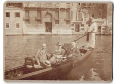 28 Photographs Venice, Baron