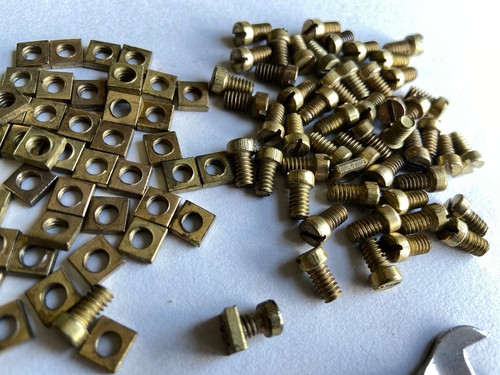 Meccano bright brass - meccano, x