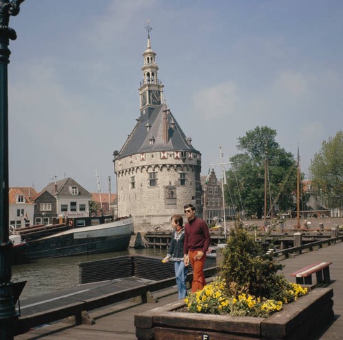 Hoorn harbour scene - hoorn, barge
