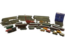 Vintage Hornby Dublo OO Gauge Model Railway Bundle Track Wagon Loco Mail Tanker