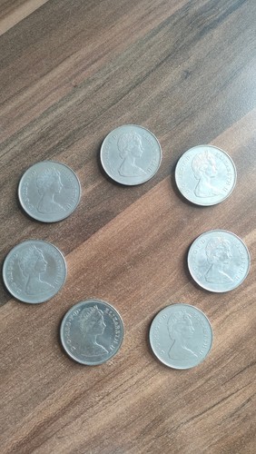 Crown coin 1980 queen - gb,
