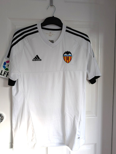 Valencia 2015 home - 2015-16,