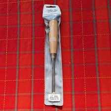 Ashley Iles 1/4" Straight  V 60 Degree Carving Tool No. 39
