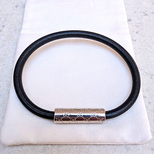 Gucci signed black - signed, leather