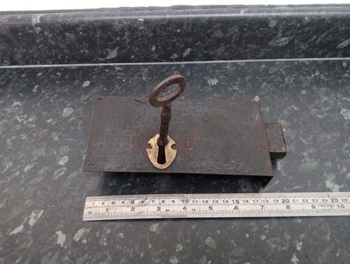 Vintage rim lock door keep - vintage, no