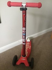 Micro Maxi deluxe scooter w/LED front wheels - Red/White
