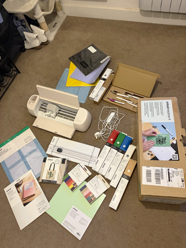 Cricut explore essential - cricut,