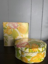 avon beauty dust container