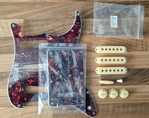 Strat stratocaster pickguard - strat,