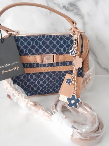 River island small cross body - small,