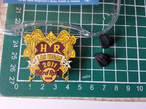 Hard rock cafe pin bade - rock,