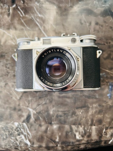 Voigtlander prominent camera - voigtlander,