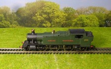 OO GAUGE  G.W.R.GREEN 2-6-2 `PRAIRIE TANK LOCOMOTIVE - 6110 - AIRFIX