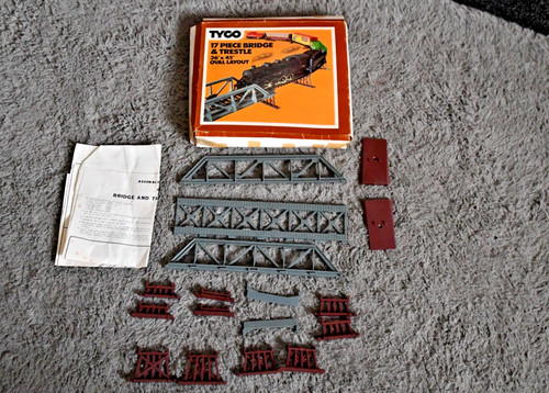 Vintage tyco scale bridge - ho,