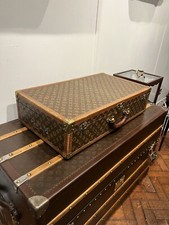 Louis Vuitton Monogram Bisten