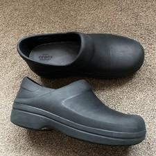 Crocs On The Clock  Slip Resistant Work Slip On Ladies Uk 4 Comfort  Clogs Shoes