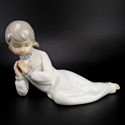 Nao lladro porcelain - by,