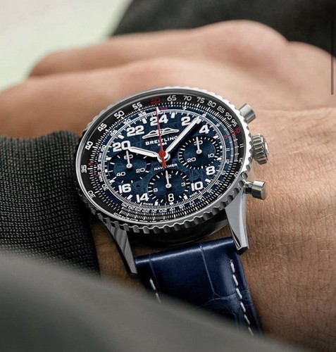 Breitling navitimer b02 - navitimer,