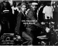 '51 HARLEY DAVIDSON PAN HEAD HYDRA-GLIDE MOTORCYCLE BLACK AMERICANA COUPLE PHOTO
