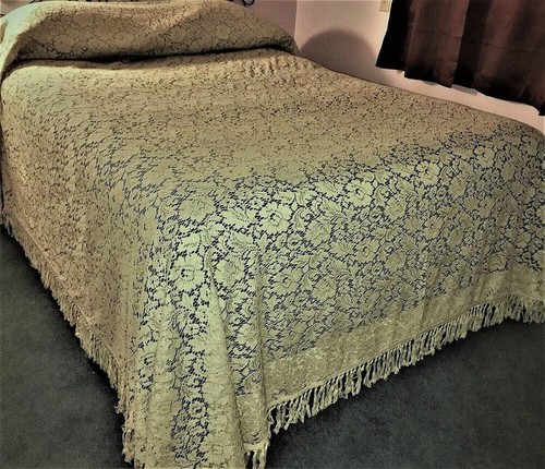 Lace bedspread queen 108 x - lace, xl