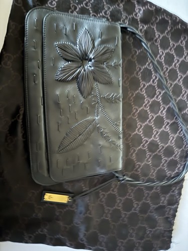 Gucci handbag - gucci,