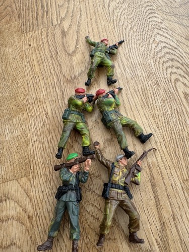Britains deetails soldiers - deetails,