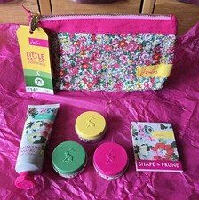 Joules Wash/Toiletry Bag Gift