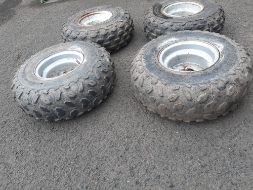Set four quad wheels and - set,