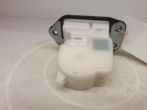 Nissan juke boot tailgate lock - juke,