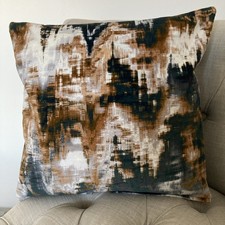 Harlequin Distortion Velvet