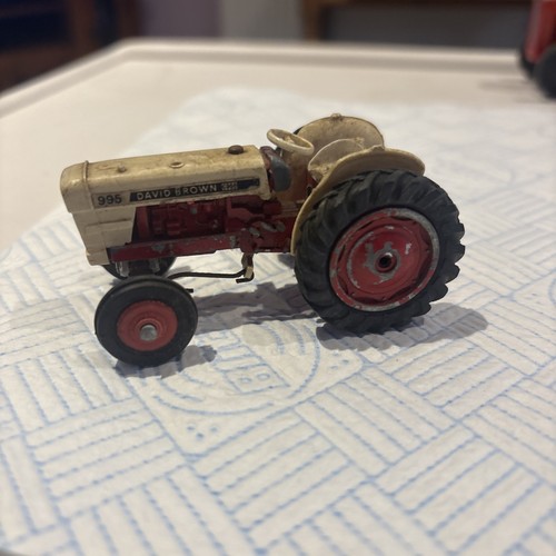 Dinky toys no305 david brown - dinky,