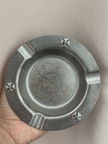 Chrome silver ashtray - ashtray, /
