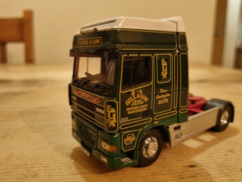 Corgi modern truck - corgi,