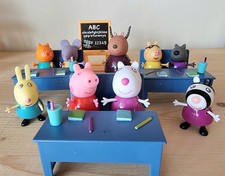 Peppa Pig Classroom Set Includes Madame Gazelle Desks Seats Board & Friends Kids