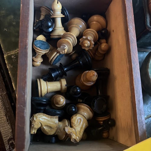 Antique staunton chess piece - staunton,