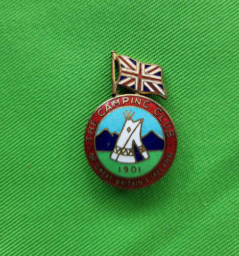The camping club enamel - camping, badge