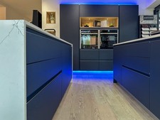 FLASH SALE! Ex-Display German