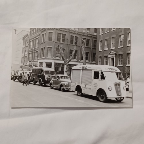 Austin devon 1950s - devon,, street